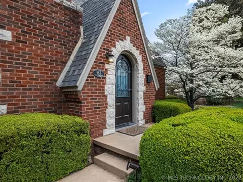 967 E 36th Pl, Tulsa, OK 74105 photo 4