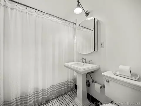 967 E 36th Pl, Tulsa, OK 74105 photo 21