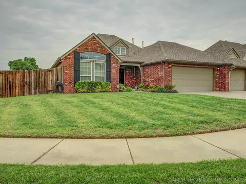 13301 E 43rd St, Tulsa, OK 74134 photo 3