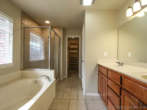 13301 E 43rd St, Tulsa, OK 74134 photo 24