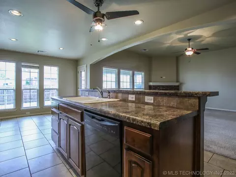 13301 E 43rd St, Tulsa, OK 74134 photo 15