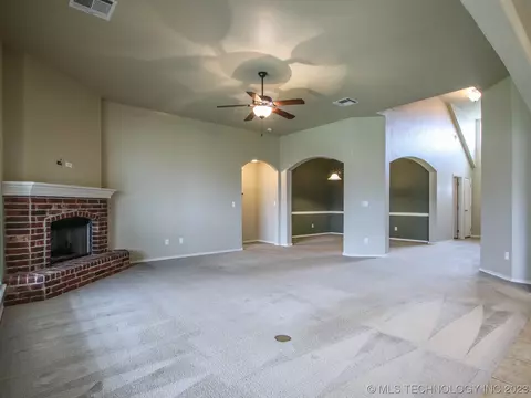 13301 E 43rd St, Tulsa, OK 74134 photo 10