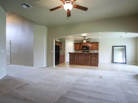 13301 E 43rd St, Tulsa, OK 74134 photo 11
