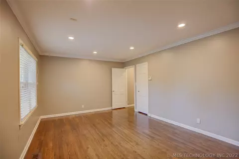 1942 E 35th Pl, Tulsa, OK 74105 photo 32