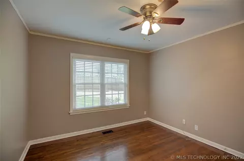 1942 E 35th Pl, Tulsa, OK 74105 photo 26