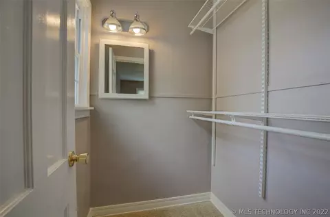 1942 E 35th Pl, Tulsa, OK 74105 photo 24
