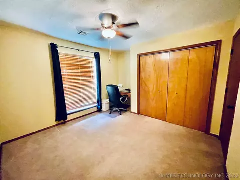 318 S Highland Ave, Cushing, OK 74023 photo 20