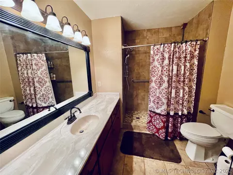 318 S Highland Ave, Cushing, OK 74023 photo 15
