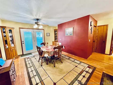 318 S Highland Ave, Cushing, OK 74023 photo 6