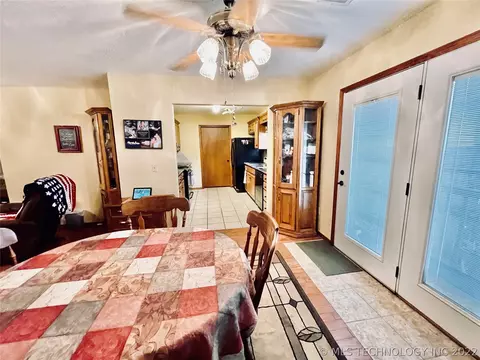 318 S Highland Ave, Cushing, OK 74023 photo 9