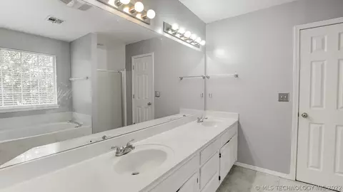 9403 E 99th Pl, Tulsa, OK 74133 photo 38