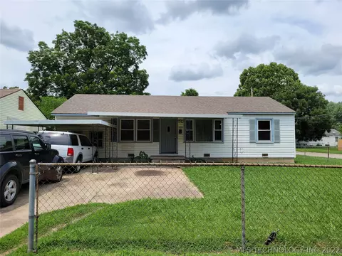 5975 E Latimer St, Tulsa, OK 74115 photo 1