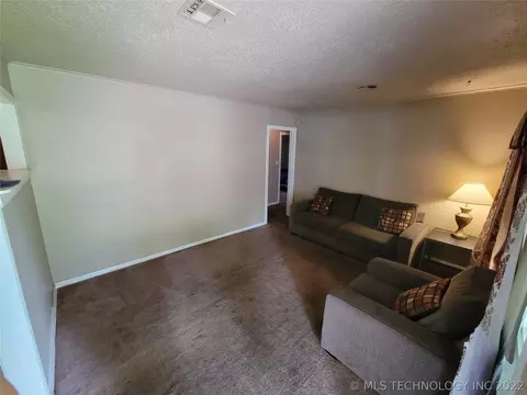 5975 E Latimer St, Tulsa, OK 74115 photo 3