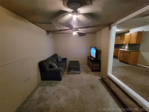 5975 E Latimer St, Tulsa, OK 74115 photo 9