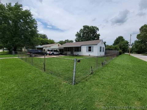 5975 E Latimer St, Tulsa, OK 74115 photo 2