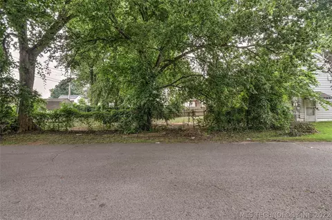 1003 E 37th St, Tulsa, OK 74105 photo 4