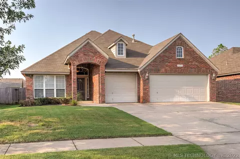 20256 E 32nd Pl S, Broken Arrow, OK 74014 photo 1