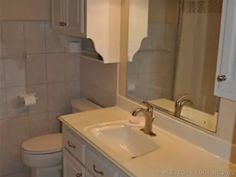 6836 E 54th St, Tulsa, OK 74145 photo 25