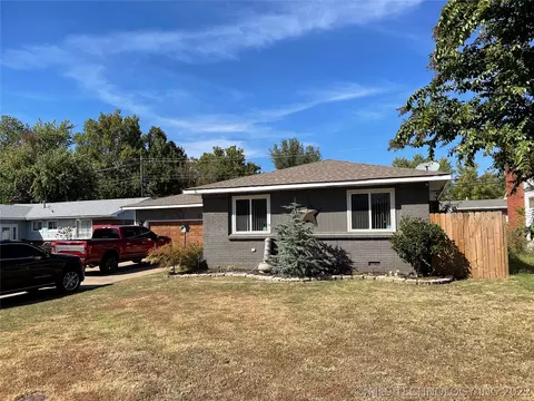 6751 E 27th St, Tulsa, OK 74129 photo 3