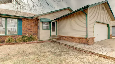 19420 E 36th St, Broken Arrow, OK 74014 photo 3