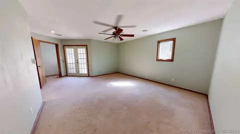 100 E Bird, Davis, OK 73030 photo 22
