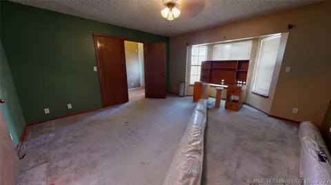100 E Bird, Davis, OK 73030 photo 11