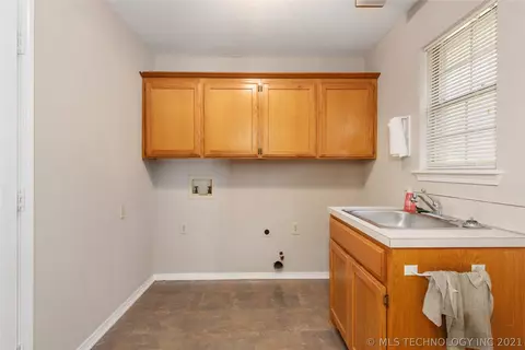 33947 Eagle Cir, Wagoner, OK 74467 photo 18