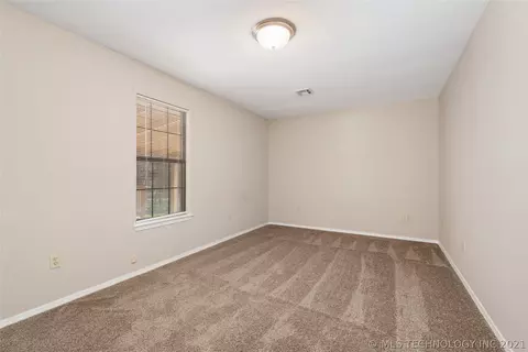 33947 Eagle Cir, Wagoner, OK 74467 photo 16