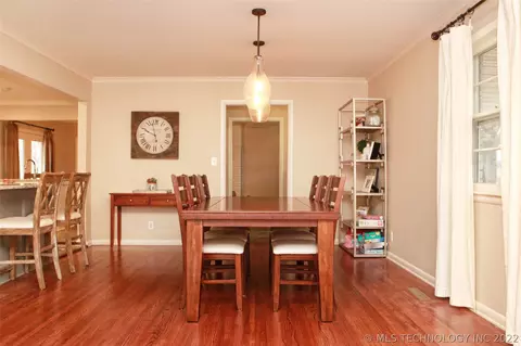 4162 E 46th Pl, Tulsa, OK 74135 photo 9