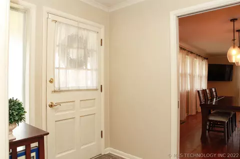 4162 E 46th Pl, Tulsa, OK 74135 photo 5