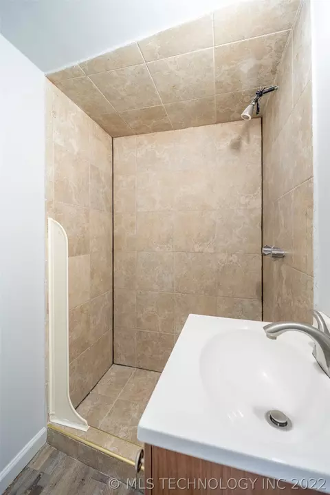 6710 E Jasper St, Tulsa, OK 74115 photo 24