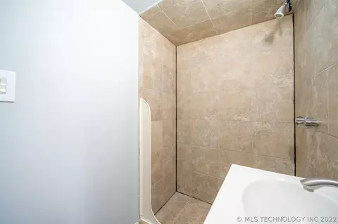6710 E Jasper St, Tulsa, OK 74115 photo 23