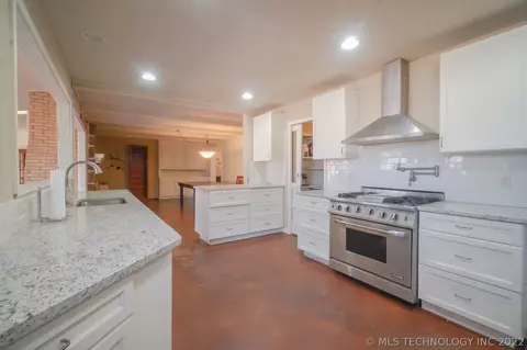 6849 E 56th St, Tulsa, OK 74145 photo 12