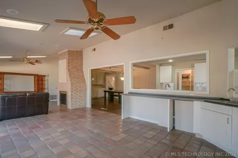 6849 E 56th St, Tulsa, OK 74145 photo 16