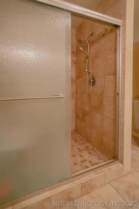 6849 E 56th St, Tulsa, OK 74145 photo 22