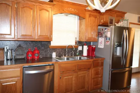 1075 Oxford Rd, Davis, OK 73030 photo 12