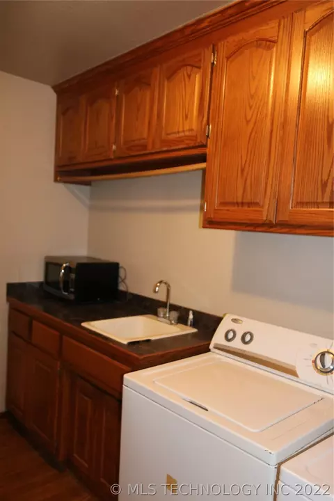 1075 Oxford Rd, Davis, OK 73030 photo 27