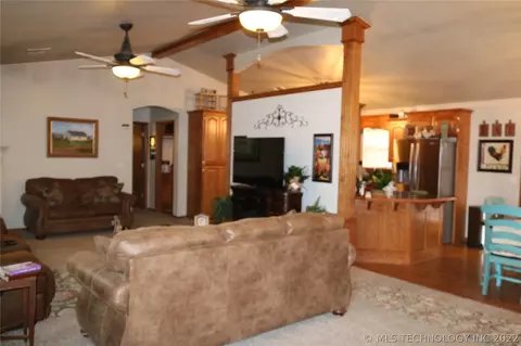 1075 Oxford Rd, Davis, OK 73030 photo 8
