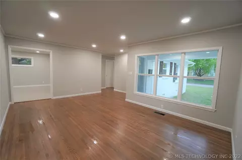 5351 E 30th Pl, Tulsa, OK 74114 photo 8