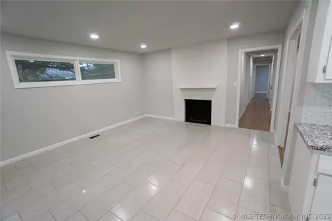 5351 E 30th Pl, Tulsa, OK 74114 photo 11