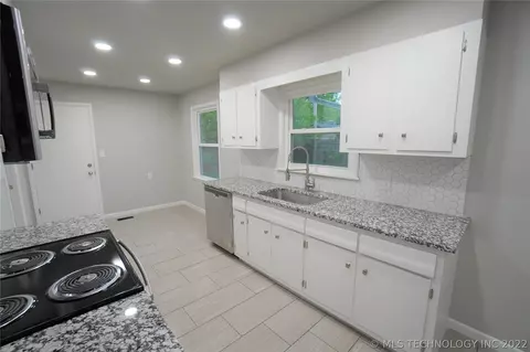 5351 E 30th Pl, Tulsa, OK 74114 photo 15