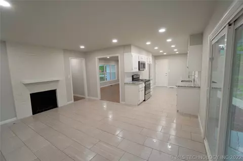 5351 E 30th Pl, Tulsa, OK 74114 photo 14