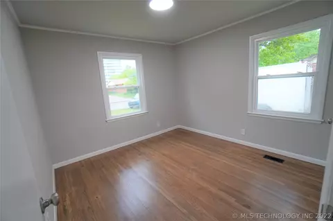 5351 E 30th Pl, Tulsa, OK 74114 photo 22