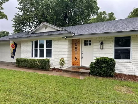6816 E 56th St, Tulsa, OK 74145 photo 1