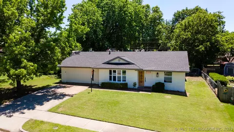 6816 E 56th St, Tulsa, OK 74145 photo 26