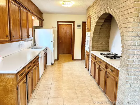 12120 E 36 St, Tulsa, OK 74146 photo 11