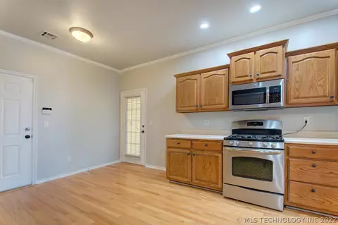 8124 E 74th Ct, Tulsa, OK 74133 photo 11