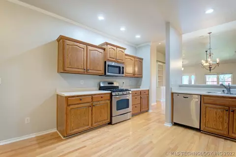 8124 E 74th Ct, Tulsa, OK 74133 photo 13