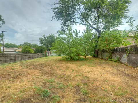 6518 E 8th St, Tulsa, OK 74112 photo 21