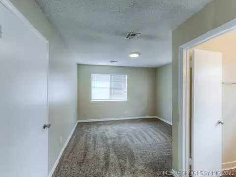 6518 E 8th St, Tulsa, OK 74112 photo 13